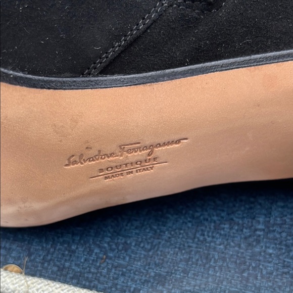 Salvatore Ferragamo Black Ankle Booties with Sleek Silhouette - Picture 9 of 9